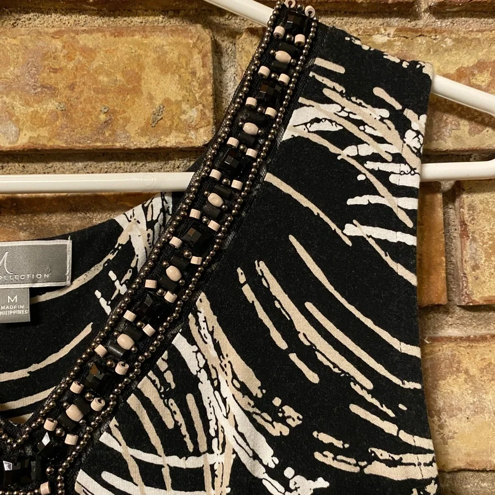 Black and White Patterned Sleeveless Dress - Picture 3 of 6